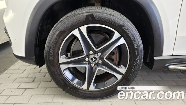 Mercedes-Benz GLE-Class 2022 — photo 5