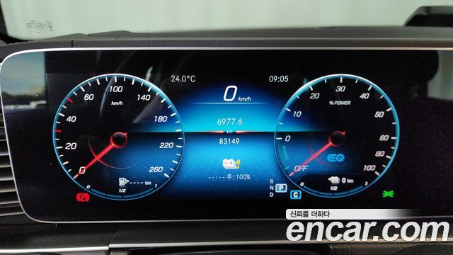Mercedes-Benz GLE-Class 2022 — photo 11