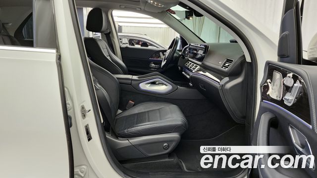 Mercedes-Benz GLE-Class 2022 — photo 17