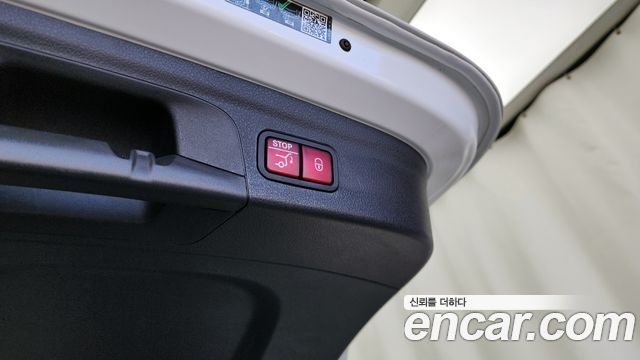 Mercedes-Benz GLE-Class 2022 — photo 27