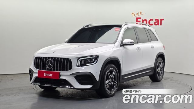 Mercedes-Benz GLB-Class 2023 — photo 1