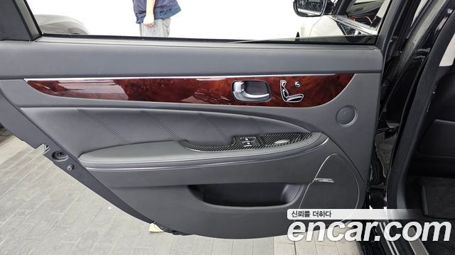 Hyundai Equus 2015 — photo 15