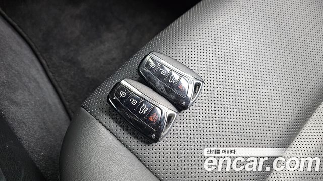 Hyundai Equus 2015 — photo 16