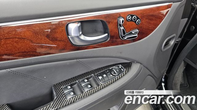 Hyundai Equus 2015 — photo 36
