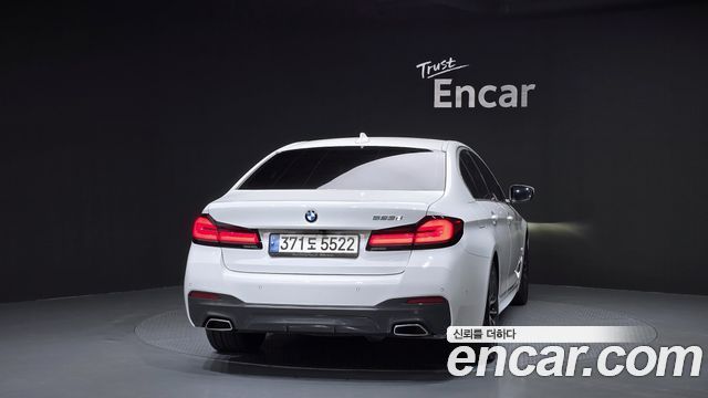 BMW 5-Series 2021 — photo 4