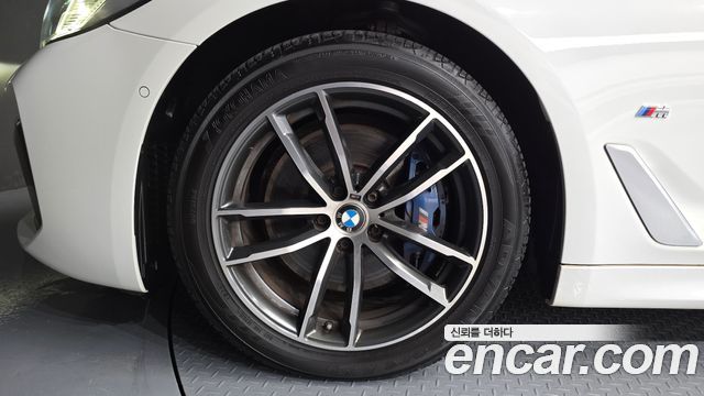 BMW 5-Series 2021 — photo 5