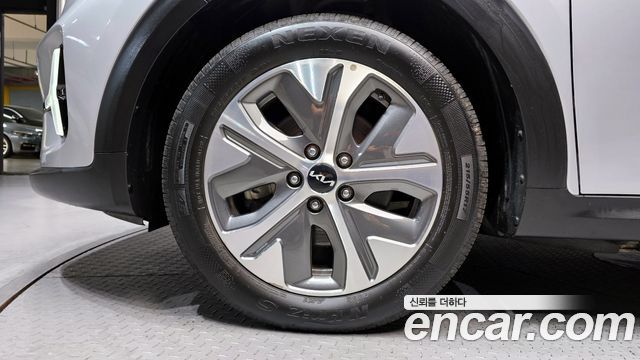 Kia Niro 2023 — photo 5
