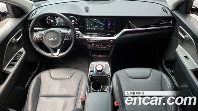 Kia Niro 2023 — photo 10