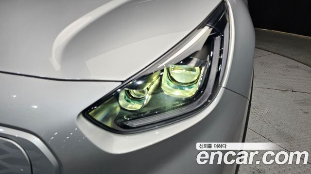 Kia Niro 2023 — photo 8