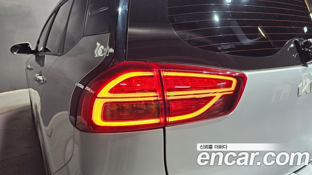 Kia Niro 2023 — photo 9