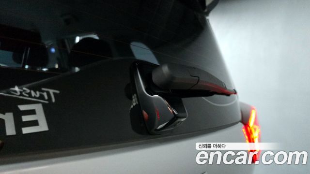 Kia Niro 2023 — photo 30