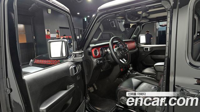 Jeep Wrangler 2018 — photo 13