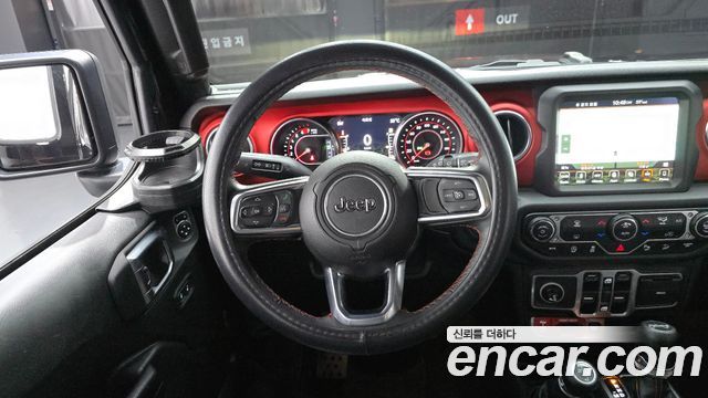 Jeep Wrangler 2018 — photo 19