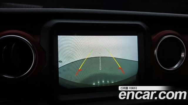 Jeep Wrangler 2018 — photo 20