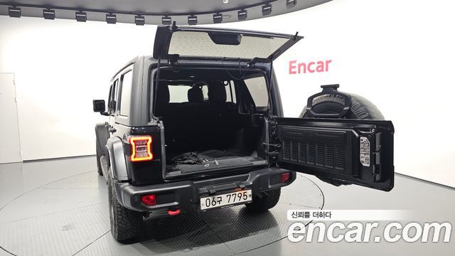 Jeep Wrangler 2018 — photo 26