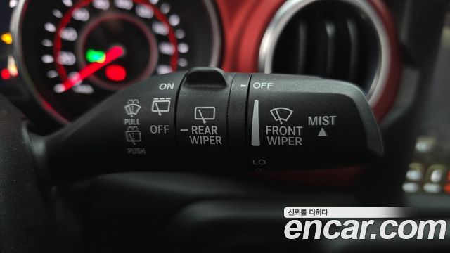 Jeep Wrangler 2018 — photo 29