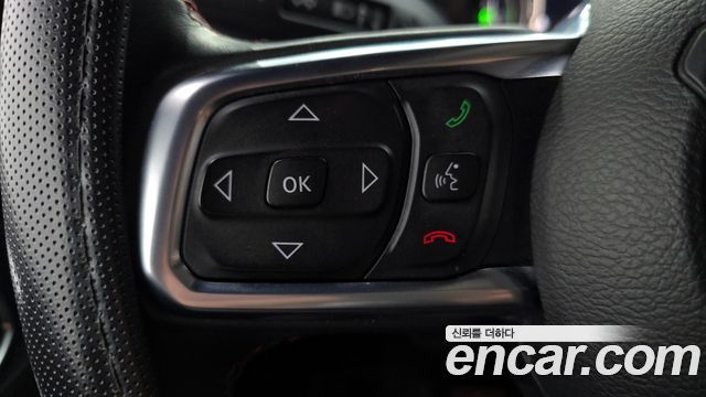 Jeep Wrangler 2018 — photo 32