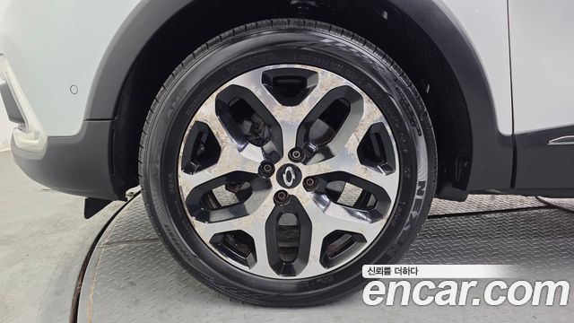 Renault Korea QM3 2018 — photo 5