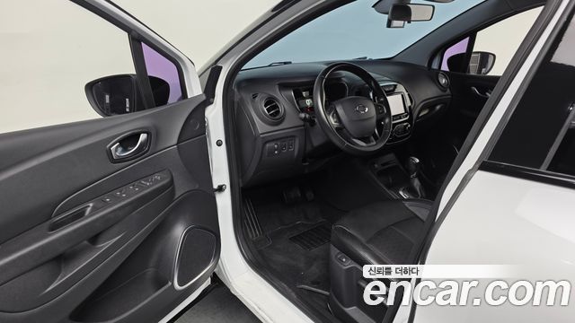 Renault Korea QM3 2018 — photo 10