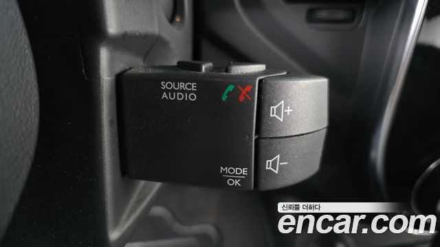 Renault Korea QM3 2018 — photo 18