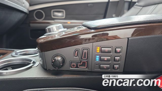 BMW 7-Series 2007 — photo 13
