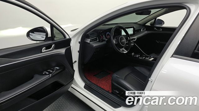 Kia K5 2022 — photo 10