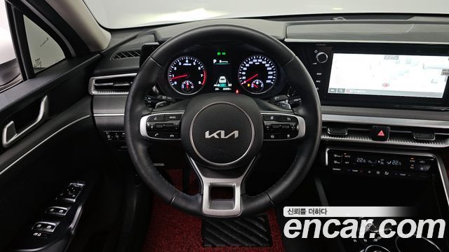 Kia K5 2022 — photo 12