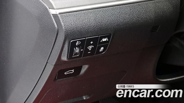 Kia K5 2022 — photo 16