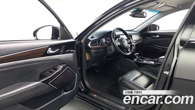 Kia K7 2019 — photo 10