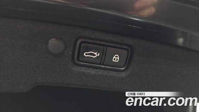 Kia K7 2019 — photo 19