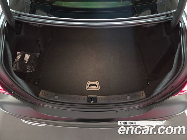 Mercedes-Benz E-Class 2021 — photo 6