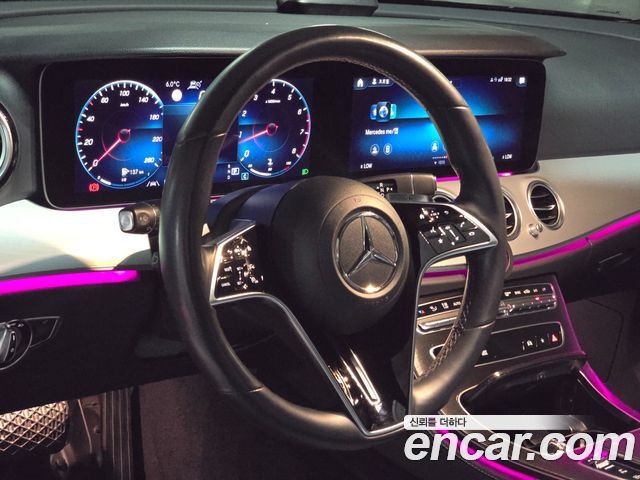 Mercedes-Benz E-Class 2021 — photo 16