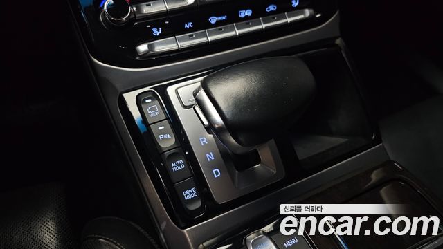 Genesis EQ900 2016 — photo 12