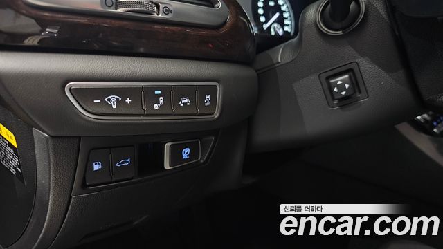 Genesis EQ900 2016 — photo 22