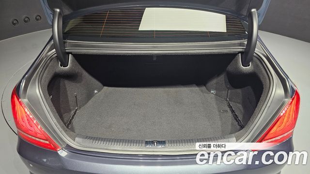 Genesis EQ900 2016 — photo 26