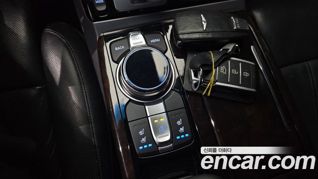 Genesis EQ900 2016 — photo 31