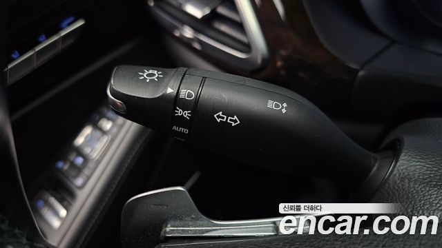 Genesis EQ900 2016 — photo 32