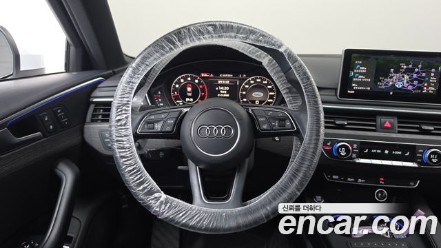Audi A4 2019 — photo 20