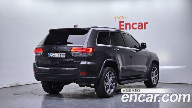 Jeep Cherokee 2021 — photo 2