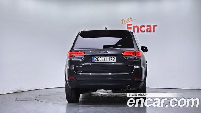 Jeep Cherokee 2021 — photo 4