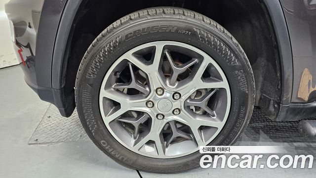 Jeep Cherokee 2021 — photo 5