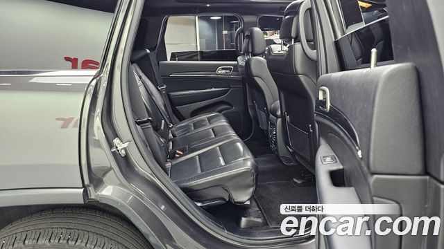 Jeep Cherokee 2021 — photo 14