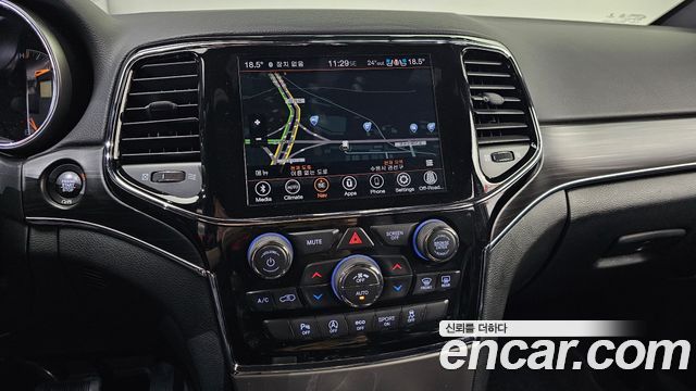 Jeep Cherokee 2021 — photo 16