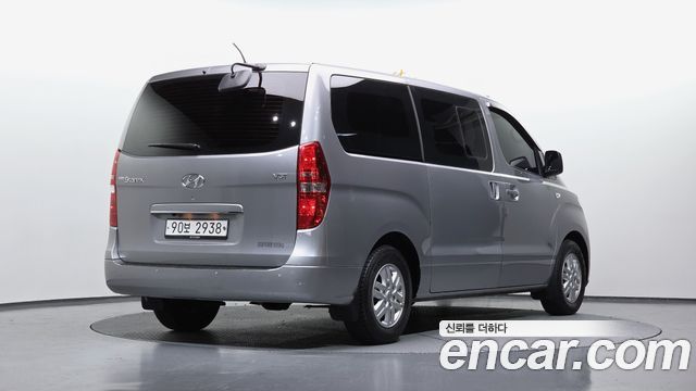 Hyundai Starex 2019 — photo 2