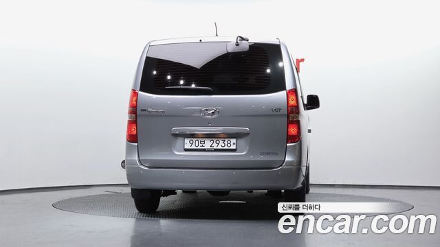 Hyundai Starex 2019 — photo 4