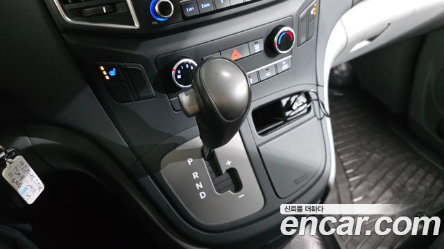 Hyundai Starex 2019 — photo 9