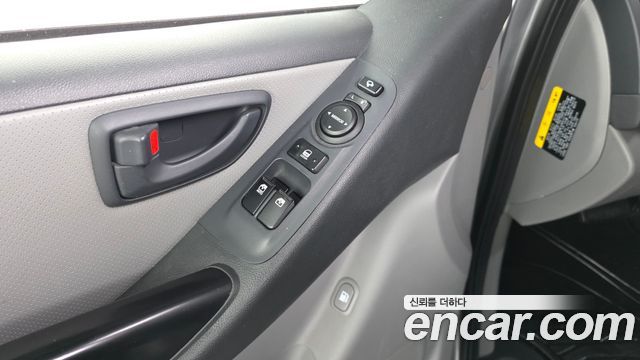 Hyundai Starex 2019 — photo 19