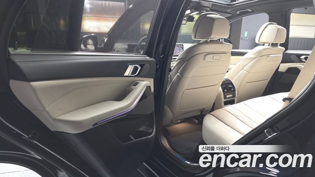BMW X5 2025 — photo 16
