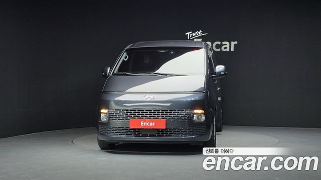 Hyundai Staria 2022 — photo 3