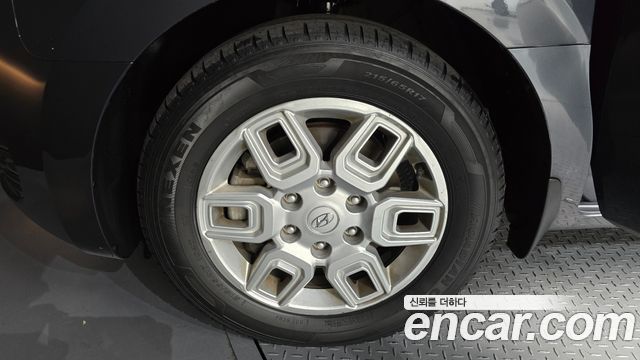 Hyundai Staria 2022 — photo 5